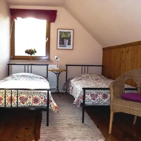 Holiday home 3 Bedroom Beautiful In Zechin- Friedrichsaue Seeland