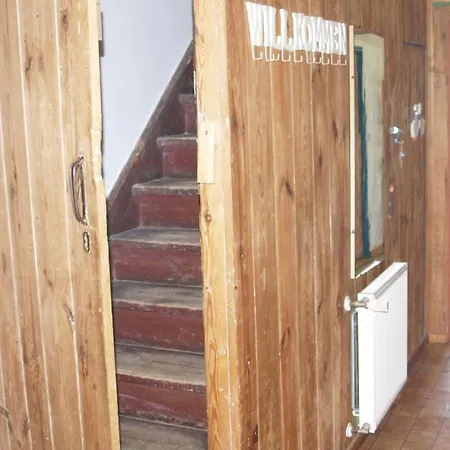 3 Bedroom Beautiful In Zechin- Friedrichsaue Holiday home